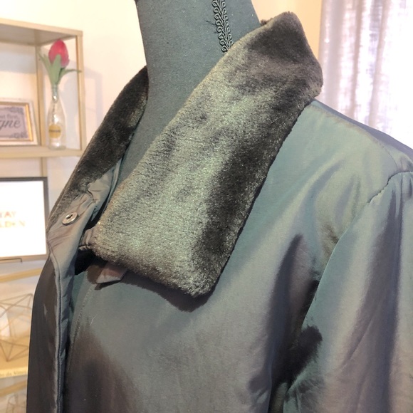 VINTAGE Frenchcoat Paris Iridescent with Faux Fur Collar Coat - Picture 11 of 12